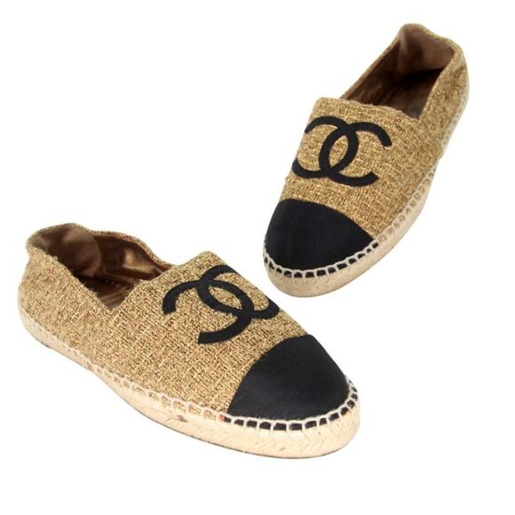 Chanel Crinkled 37 Tweed Cap Toe Runway Rare CC Flats CC-0712N-0009 - Picture 1 of 12